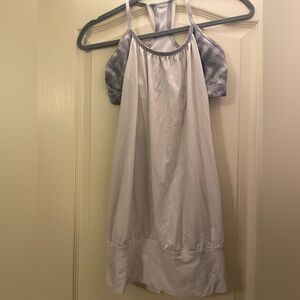 lululemon tanktop with built in bra